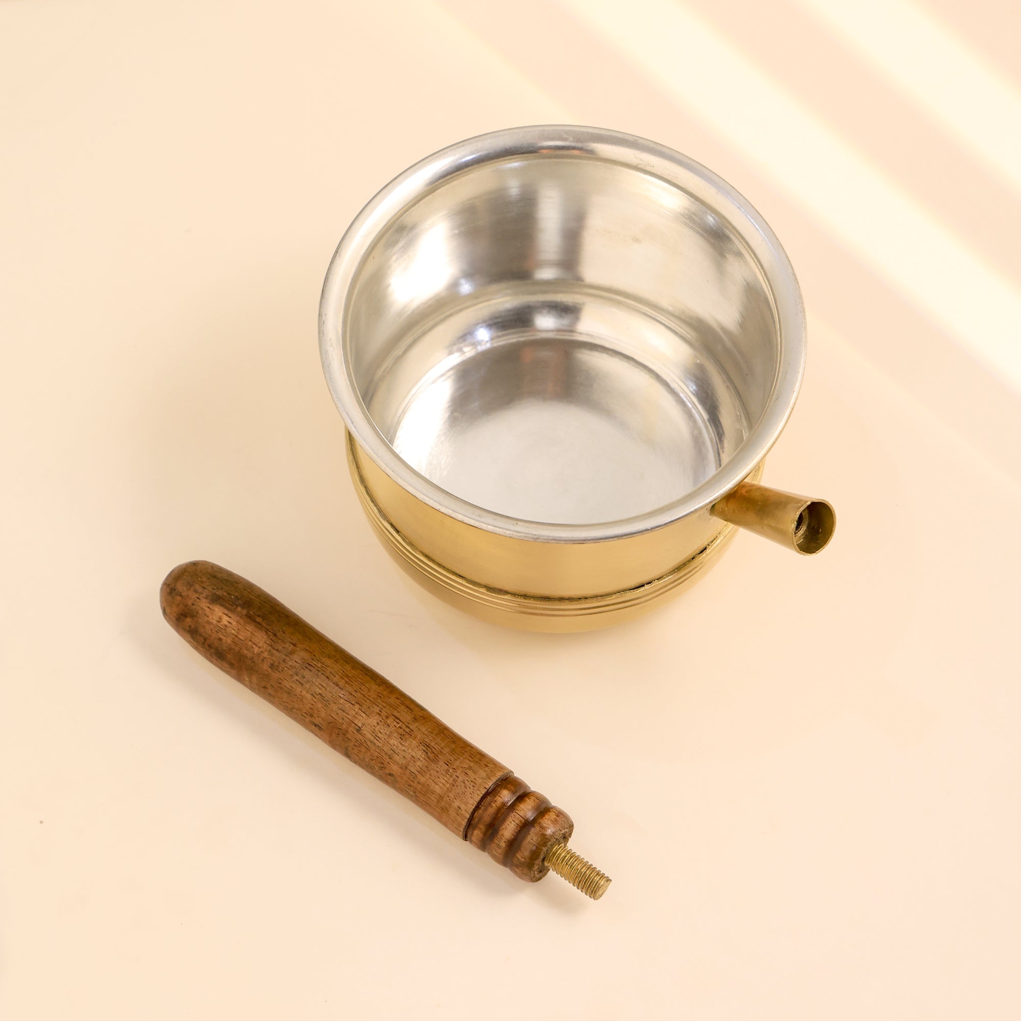 Brass Tea Pan with Wooden Handle – Handcrafted for Elegant Brewing
