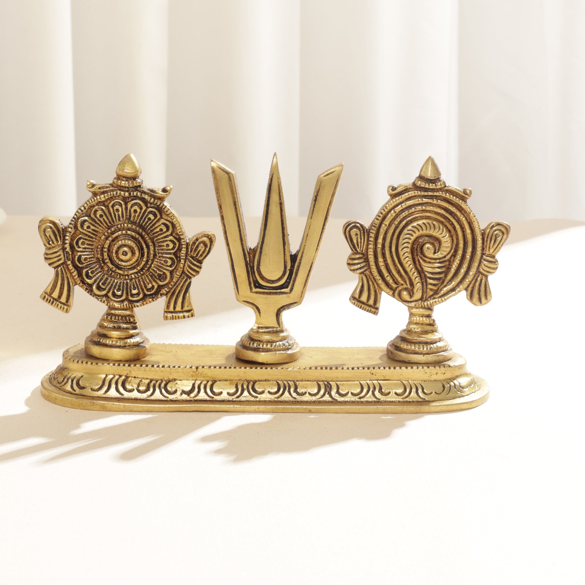 Brass Shankh Chakra Namah - 7.5 Inch