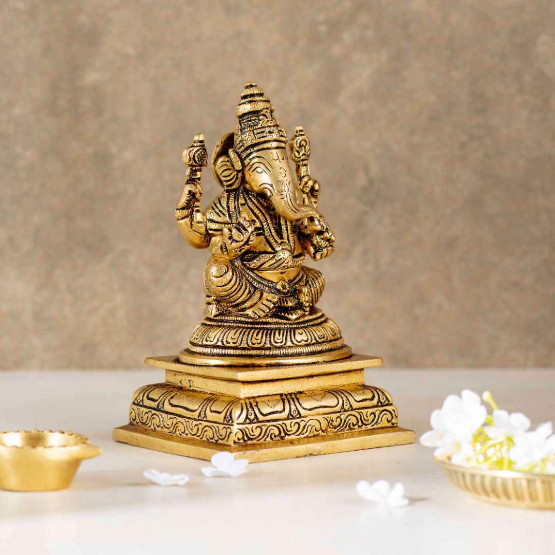 Superfine Ganesha Idol - 7 Inch