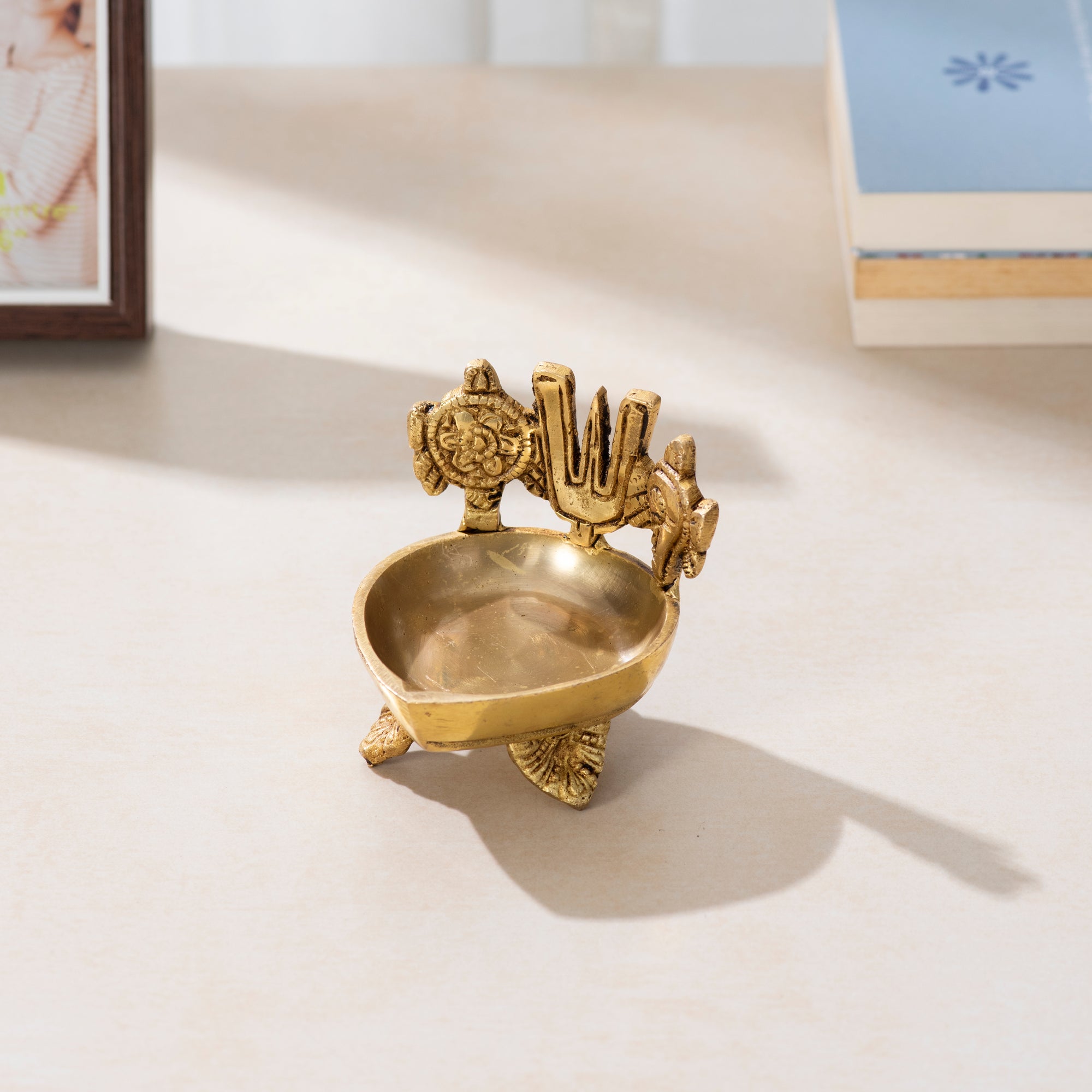 Brass Shankh Chakra Namah Urli Deepak- 3.5 inch