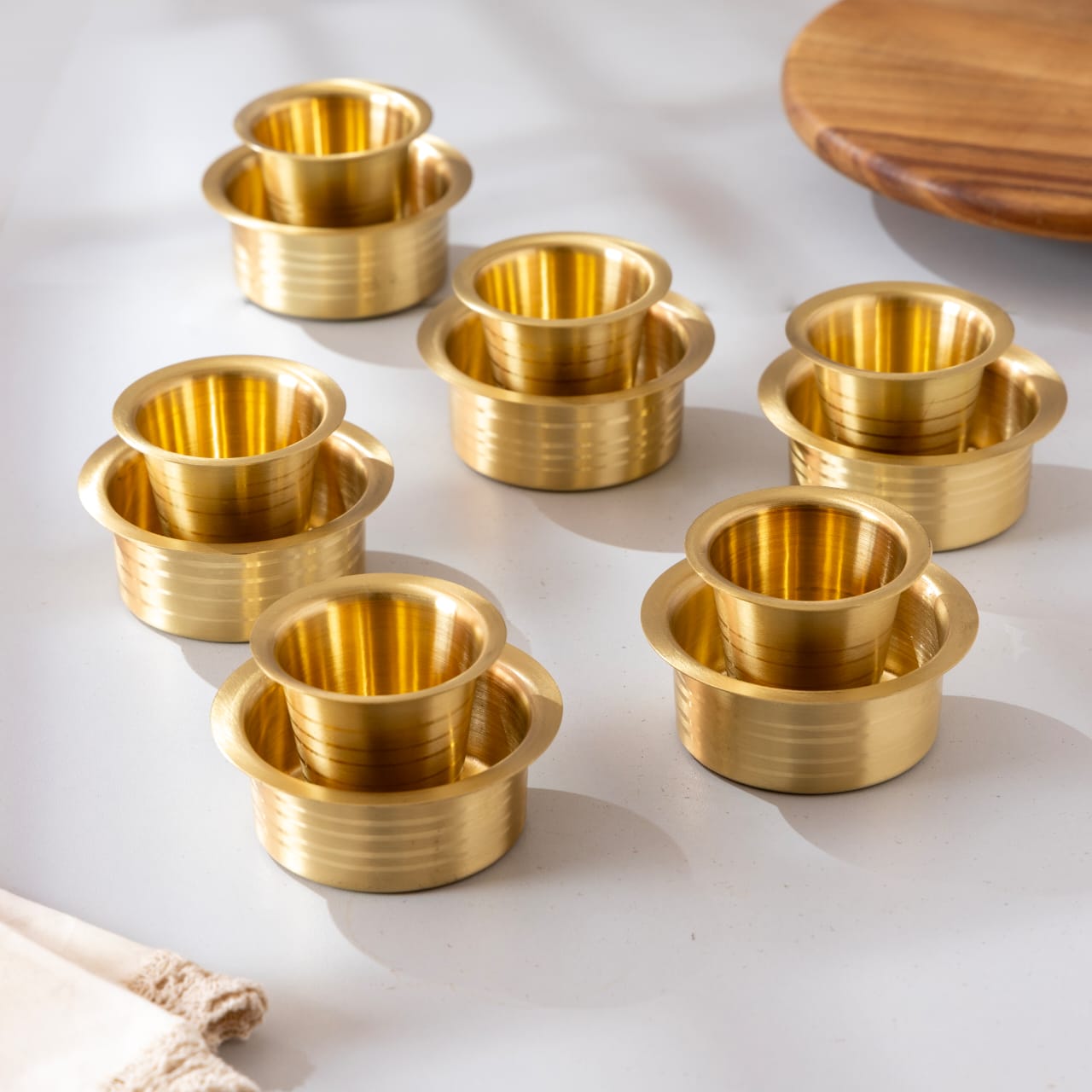 Brass Spiral Design Coffee Dabara Set of 6 – Traditional South Indian Coffee Tumbler & Dabara (Copy) (Copy)