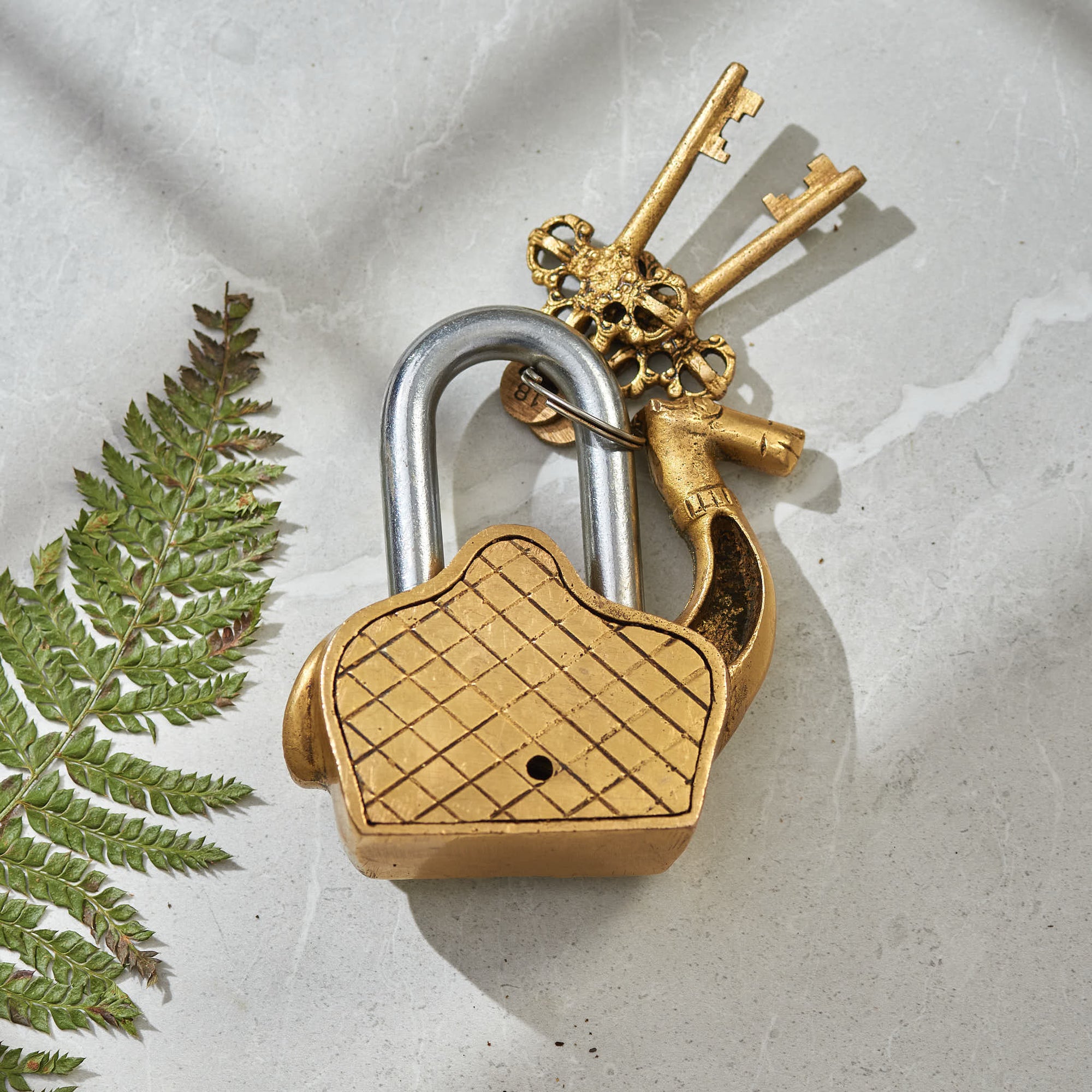 Darbar Craft - Brass Camel Lock with Keys