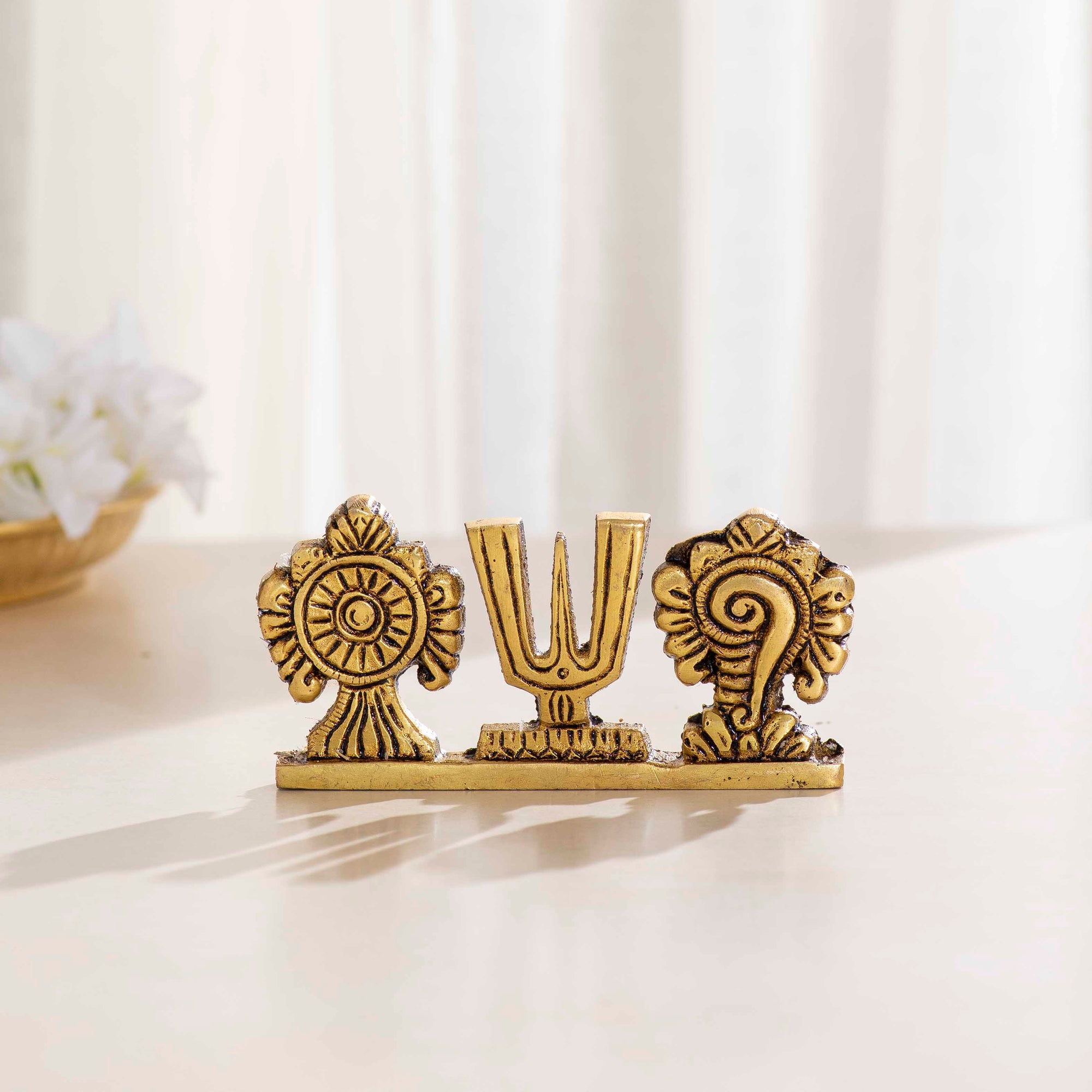 Shankh Chakra Namah Table Top - 4 Inch