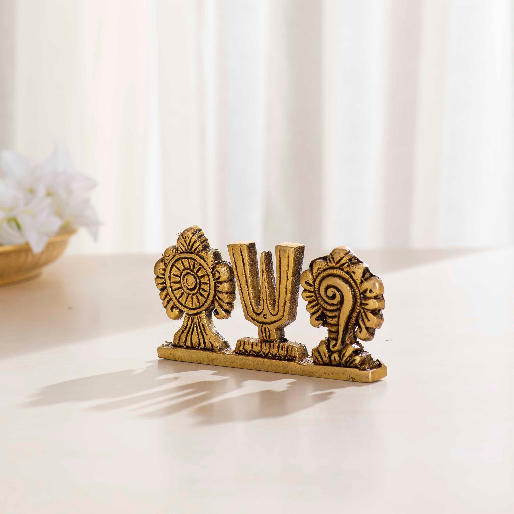 Shankh Chakra Namah Table Top - 4 Inch