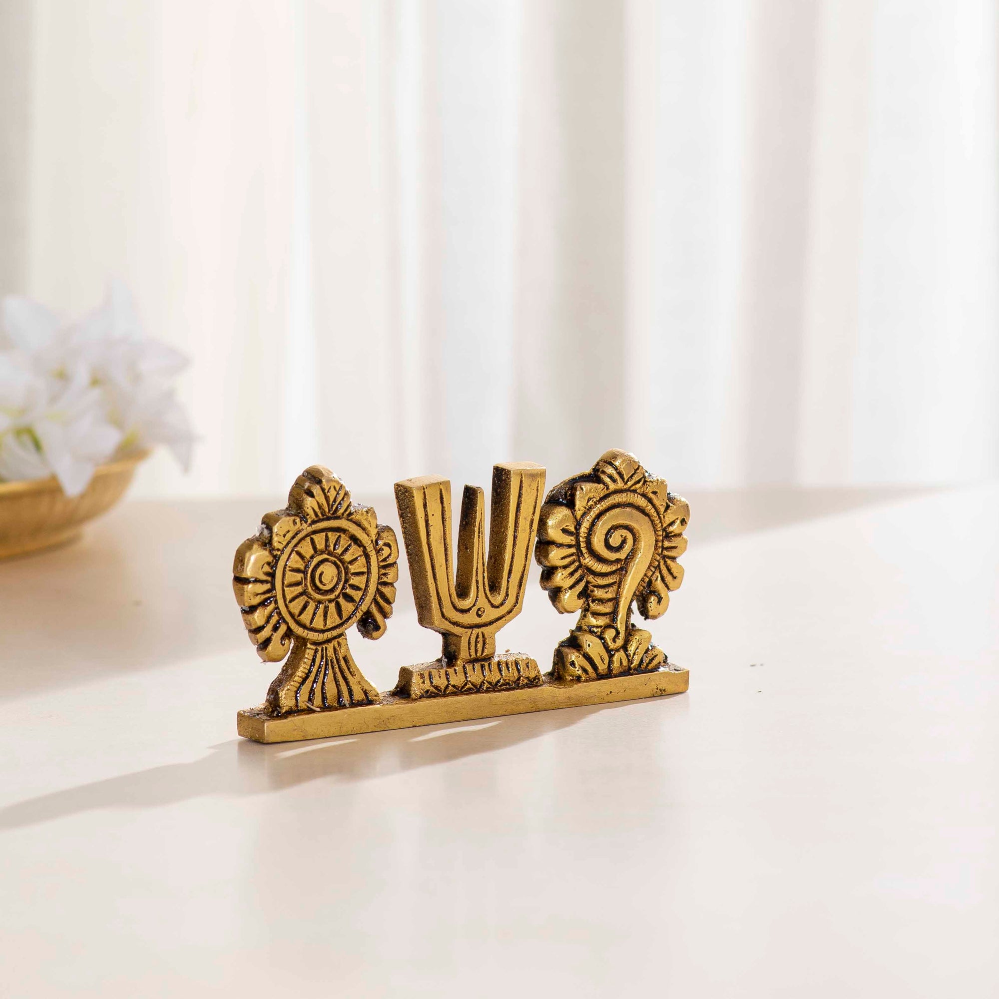 Shankh Chakra Namah Table Top - 4 Inch