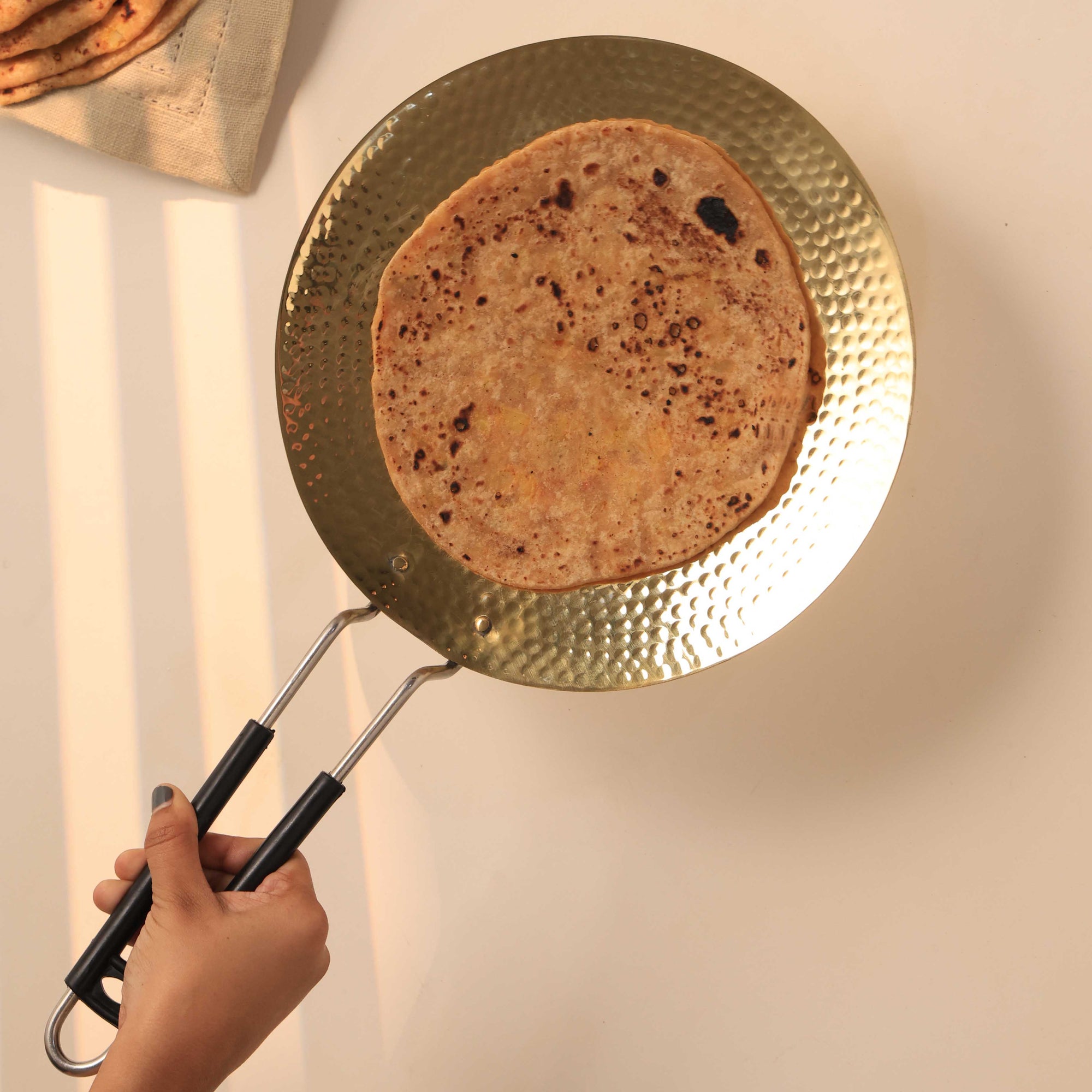 Bras Roti Premium Brass Roti Tawa with Insulated Handle | Handcrafted Cookware ...