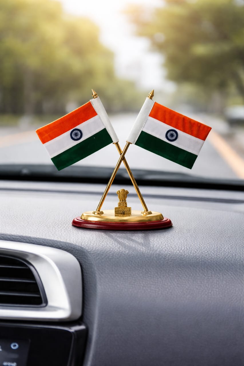  Pital ka Tiranga car ke liye